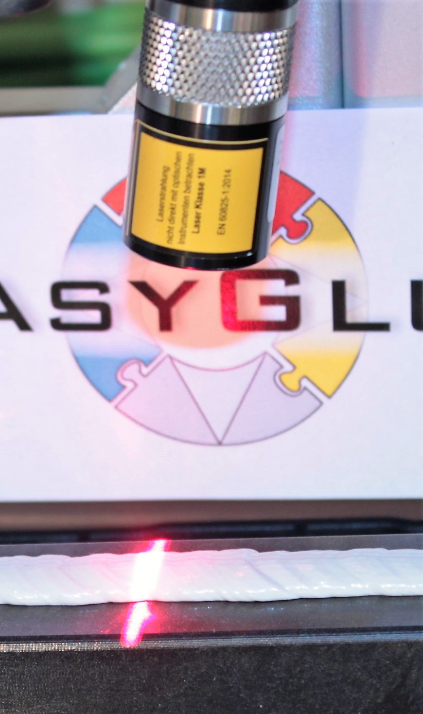 Klebraupen Geometrieüberwachung optional mit Volumenerkennung und Lagekontrolle, als Stellgrößen für die Nahtführung und zur zertifizierungssicheren Dokumentation.